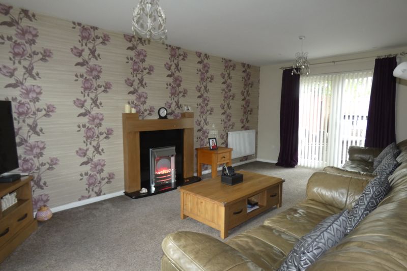 Lounge- click for photo gallery